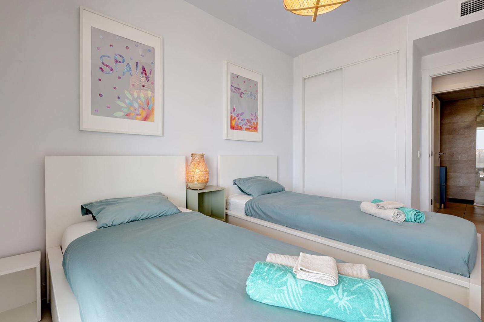 Estepona Place - Spacious Family City Apartment Экстерьер фото