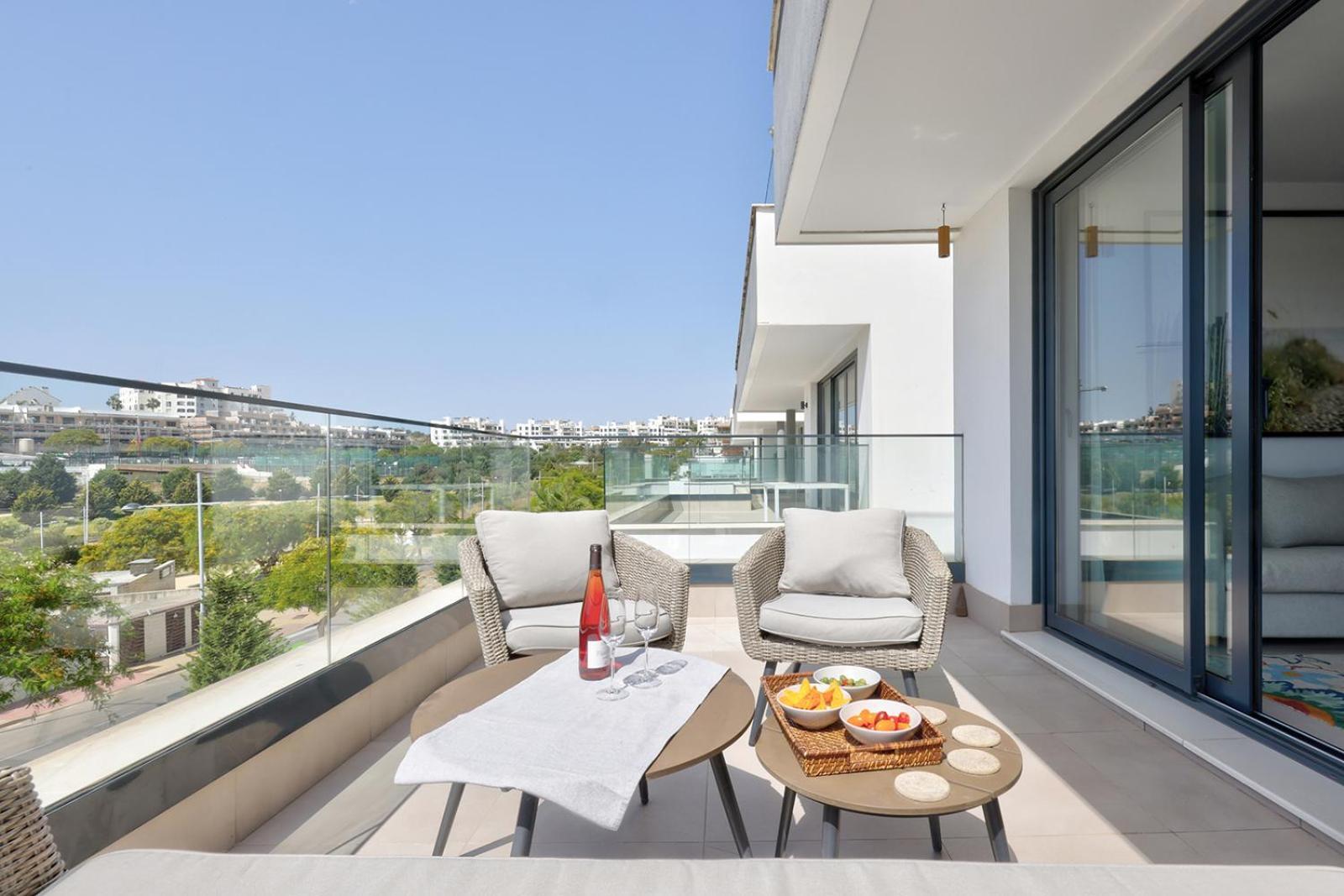 Estepona Place - Spacious Family City Apartment Экстерьер фото