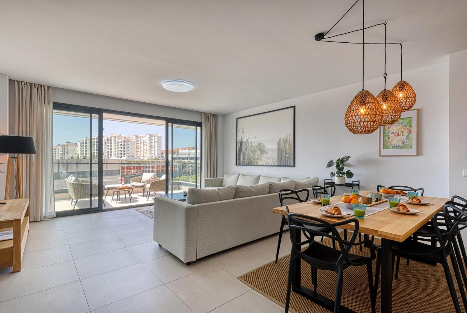 Estepona Place - Spacious Family City Apartment Экстерьер фото